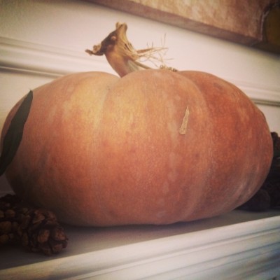 mantle_pumpkin